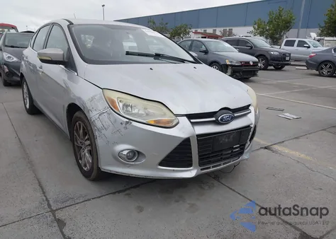 2012 Ford Focus Sel z USA, uszkodzony, nr VIN 1FAHP3M22CL111590
